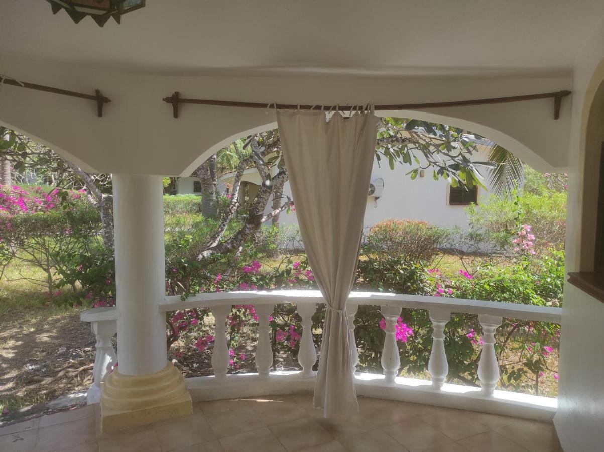 2Livu Villas Watamu Extérieur photo