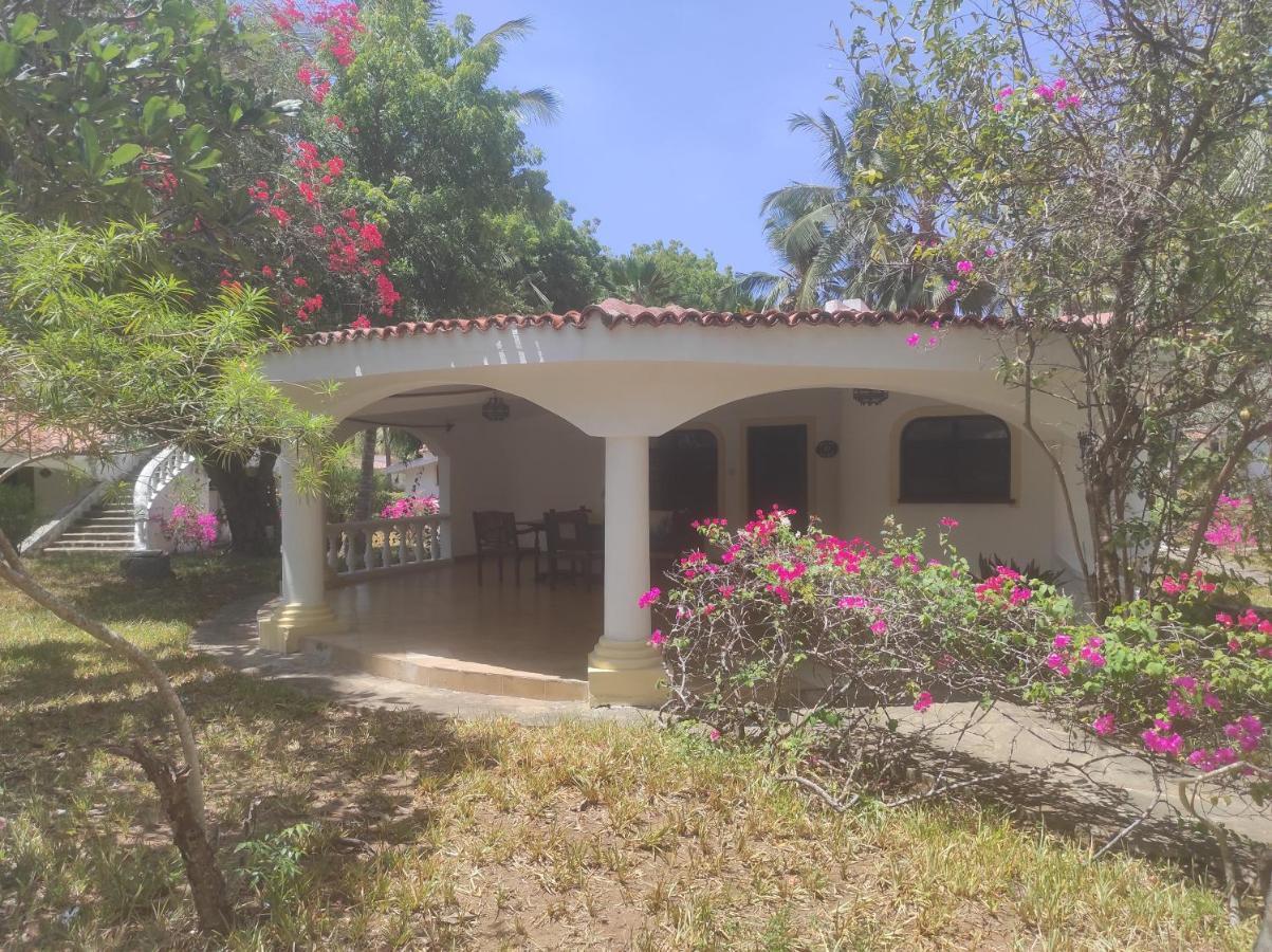 2Livu Villas Watamu Extérieur photo
