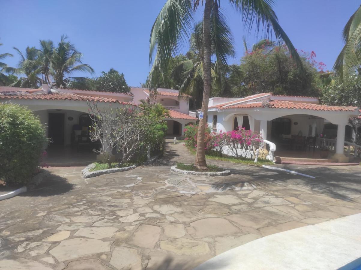2Livu Villas Watamu Extérieur photo