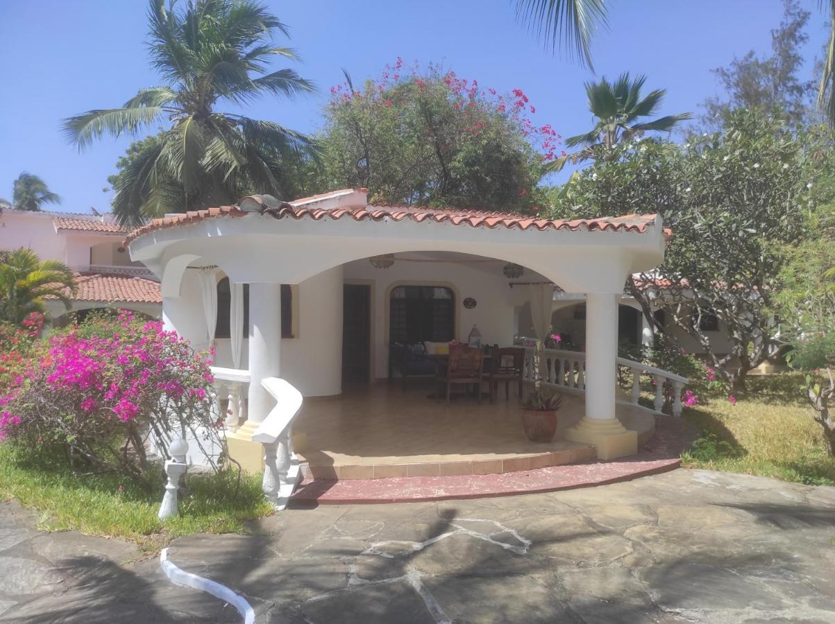 2Livu Villas Watamu Extérieur photo