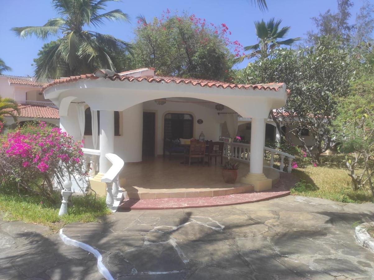 2Livu Villas Watamu Extérieur photo
